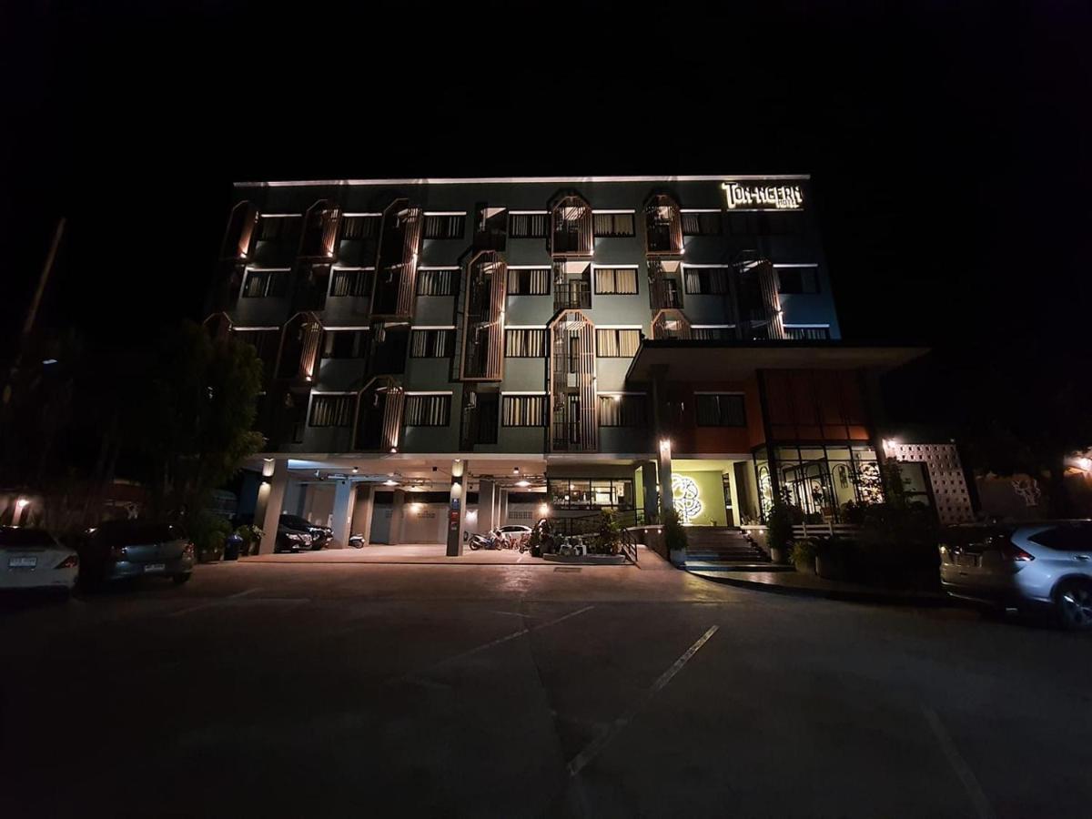 โรงแรมต้นเงิน Khon Kaen Luaran gambar